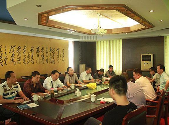 湖北省農機監理所領導來我公司考察